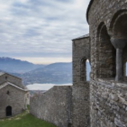 L'eremo di San Pietro al Monte a Civate (Brianza)